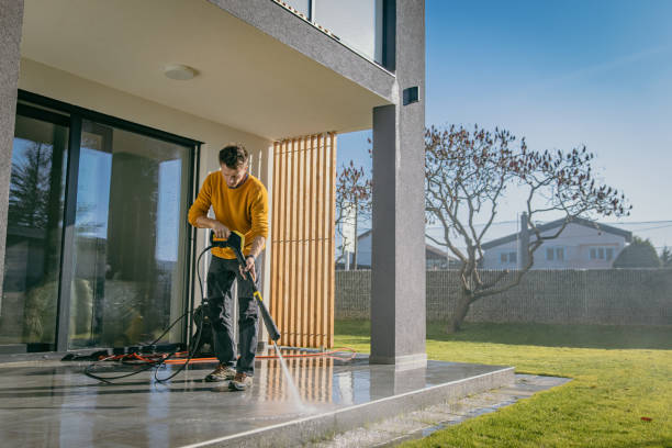 Best Pool Deck Cleaning  in Auburndale, FL
